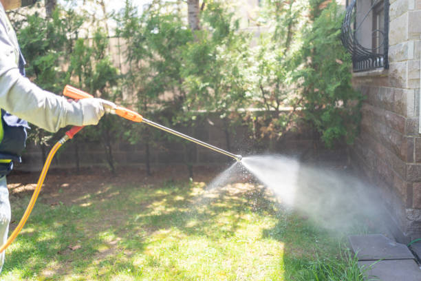 Best Emergency Pest Control  in Liberty Triangle, FL